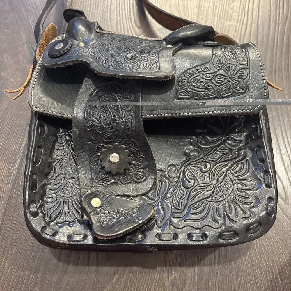 VTG Saddle Shearling Shoulder Bag Hand Crafted Tooled Leather